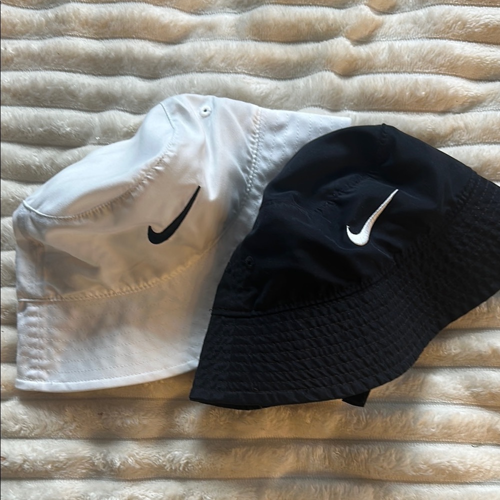 SOLD Nike Classic Black and White Bucket Hat Duo